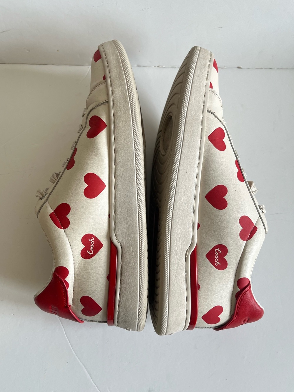 Coach Women's Lowline Heart Print Leather Sneakers Size 8.5B - Picture 5 of 10